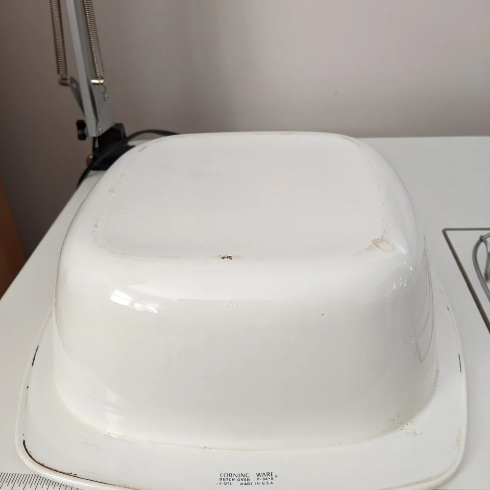Corning Ware P-34-B 4 Quart Dutch oven Cornflower, Blue & White